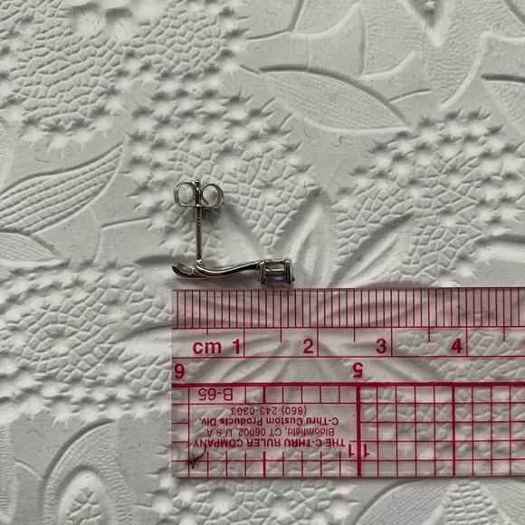 14K Gold Tanzanite & Diamond Earrings - Picture 6 of 6